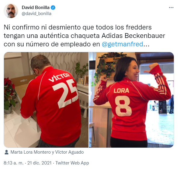 tweet de diciembre de 2021: el equipo con sudaderas Adidas